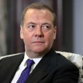 Medvedev: Rusija će pobediti bez obzira na 61 milijardu krvavih dolara pomoći SAD Kijevu