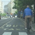 Biciklisti u Beogradu moraju da se snalaze – novi kilometri staza nikako da osvanu