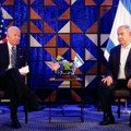 Bajden pritiska, a Bibi šalje u rat