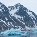 Malezijac spasen iz ledene pećine na Aljasci sa visine od 6.000 metara, njegov vodič stradao