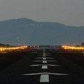 Aerodrom u Tuzli konačno dobija dodatna svetla na pisti: Avioni će moći da sleću i u najgušćoj magli