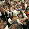 Panika i dozivanje upomoć; Policija zatvorila Oktobarfest: Ne dolazite više FOTO
