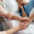 Jedno dete brine o starim roditeljima, drugo ne: Šta kaže zakon kako se deli nasledstvo u ovakvim situacijama