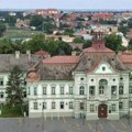 Zrenjaninska opozicija pita Salapuru: Da li je pao plafon u Plavom salonu Gradske kuće?