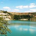 Tirkizni raj na samo sat vremena od Beograda: "Srpski Karibi" puni posetilaca, ali ovo mesto je jako opasno