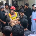 Urušio se krov škole u Pakistanu, stradalo 27 učenika