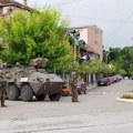 Mirni protesti Srba na severu KiM, Kfor kod opština i na raskrsnicama