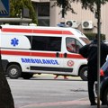 Ženu udario automobil na Cetinju: U bolnicu je odvezli vatrogasci, jer Hitna pomoć nema vozila