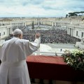Papa na Božić osudio namensku industriju i pozvao na mir u svetu