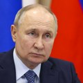 Počelo glasanje za predsednika Rusije Glasa se u meteorološkim i polarnim stanicama, kampovima za uzgoj irvasa...
