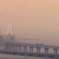 Napadnut krimski most: Rakete ispaljene, saobraćaj blokiran