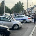 Auto udario tinejdžera u Borči: Pokosio ga u blizini pešačkog prelaza, vozač hteo da pobegne, pa se vratio?! (foto)