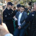 Oglasio se MUP povodom privođenja nemanje šarovića Oglušio se o naređenje policije na skupu u Pionirskom parku: Podnosi se…