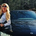 Jovana Jeremić kupila besnu mašinu, iskeširala 50.000 evra: Vozila auto od 2.000€, sad pokazala novu "mečku"