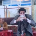 (Foto): Ovo je tačno mesto gde Sumpor u "Kenguru" jede pljeskavicu, a evo kako izgleda kuća gde su snimani "Maratonci"…