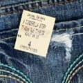 Kupila suknju u second hand radnji pa zavukla ruku u džep i našla pravo malo blago (video)