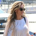 Mnoge žene ga izbegavaju, a njoj stoje kao salivene: Jovana Pajić ponela model farmerica koji će biti hit jeseni