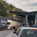 Autobusom na Kosovo: Barbara Bobak, zima i pretres