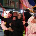 Studenti koji pešače iz Novog Pazara stigli u Mrčajevce, priređen im doček