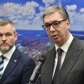 Vučić u Bačkom Petrovcu: Rešavamo probleme Slovaka, Pelegrini: Ovo je istorijska poseta