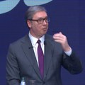Vučić iz Pekinga poručio da su sinoćne sukobe izazvali blokaderi, a ne ubačeni elementi