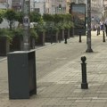 Bez reda i pravilnosti, novi stubići osvanuli u centru Beograda, neki i nasred trotoara (FOTO)