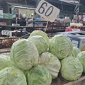 Krenula sezona kiseljenja kupusa, na niškim pijacama jeftiniji nego prošle godine