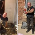Vladica iz kuće Stankovića izvukao zmiju od 2 metra: Provela zimu u stepeništu, a šok je kako su je otkrili