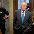 Tillis će blokirati imenovanje Warsha sve dok se ne obustavi istraga protiv Feda