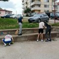 Mladi čiste igralište u Sokićevom bulevaru