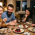 Zašto uvek imamo mesta za desert? Nauka otkriva neobičan trik našeg mozga