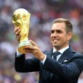 Lam udario na FIFA: Sve se vrti oko novca!