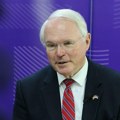 'Srbija već tri godine pomaže Ukrajini': Kristofer Hil za BBC na srpskom