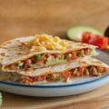 Recept dana: Kesadilje sa avokadom, mesom i sirom