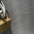 Više od 150 radnika ostalo bez posla! Dve plate nisu dobili, jedna od najstarijih subotičkih fabrika otišla u stečaj