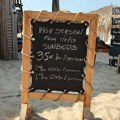 Dve ležaljke u Grčkoj 50 evra, a nije Santorini: "Skuplji suncobran na plaži nego smeštaj u apartmanu"