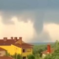 Tornado u Hrvatskoj, a nevreme stiže i u Srbiju! Snimak zaprepastio region - protutnjala superćelijska oluja! (video)