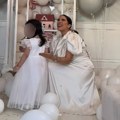 Trudna ćerka Mila Đuraškovića: Anja otkrila pol bebe, suprug joj odmah skočio u zagrljaj (foto)