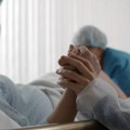 Po bolnicama medicinske sestre „s koca i konopca“, „carski rez“, a tretman neljudski