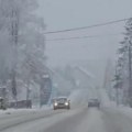 Hrvatska u crvenom! Napadala velika količina snega, orkanska bura pali meteoalarme: Očekuju se udari vetra jačine do 185 km…