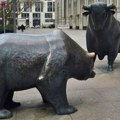 FTSE 100 na rekordnom nivou, rast indeksa u evrozoni i Aziji