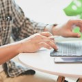 Kako da napišete dobar CV pomoću veštačke inteligencije