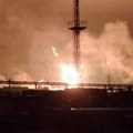 Ukrajinski dronovi zapalili Lukoilovu rafineriju: Ruski regioni u mraku, aerodromi blokirani