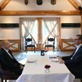 (Foto) Vučić i Alijev na radnom doručku: Razgovori o projektima u energetici, infrastrukturi, ekonomiji