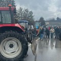Poljoprivrednici blokirali magistralni put Kraljevo-Čačak, prešli iz Mrčajevaca u Miločaj