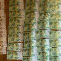 (Foto) Akcija JTOK i UKP: Osumnjičeni kupovali stanove od prodaje droge u Ekvadoru, zaplenjeno pola miliona evra