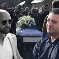 (Uživo) Sahrana brata Darka Lazića Pevač mazi kovčeg i priča sa pokojnim Draganom: Pisaću ti svaki dan, obećavam, brinuću o…