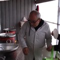 Prazan magacin, hiljade gladnih: Narodna kuhinja na Kosovu i Metohiji na ivici opstanka (video)