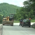 (Video) Zabrinjavajući snimci kod Ivanjice: Vozači počeli svakodnevno da krše ovo pravilo: Može da bude jako opasno