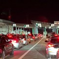 "Od Kraljeva do letovališta u Grčkoj za 7 sati": Nikolići prošli granicu na putu do mora za samo 10 minuta, ovo je njihova…